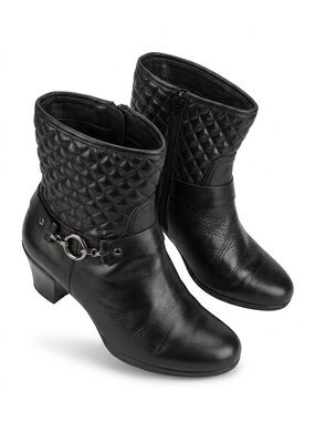 Munro Black Quilted Leather Ankle Boots with Hardware
